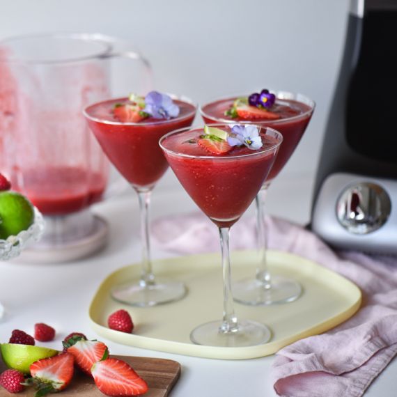 Jahodové daiquiri je perfektní letní koktejl!